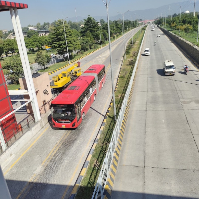 Faizabad Metro Station Metro bus